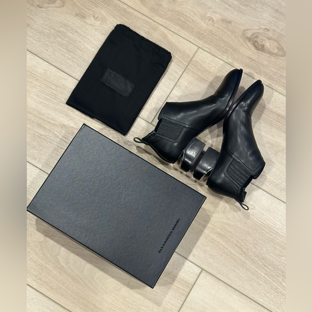 Alexander Wang BLK Calf Leather Chelsea Kori Ankle Boots IT 38.5 US 8/8.5